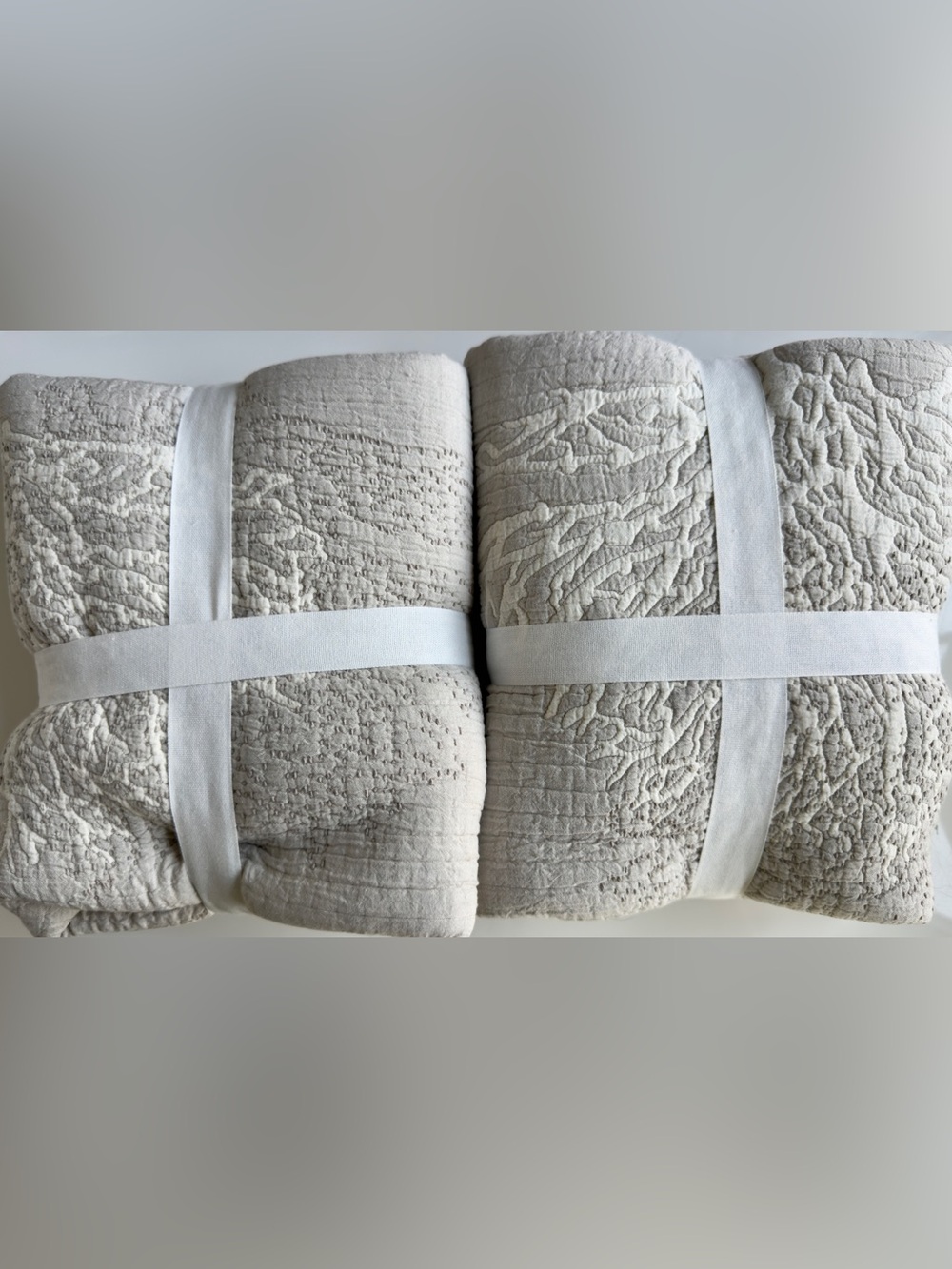 Pottery Barn 2 Coral Reversible Quilted Euro Shams, in Pebble, NWT, Retail $159 - Picture 6 of 7